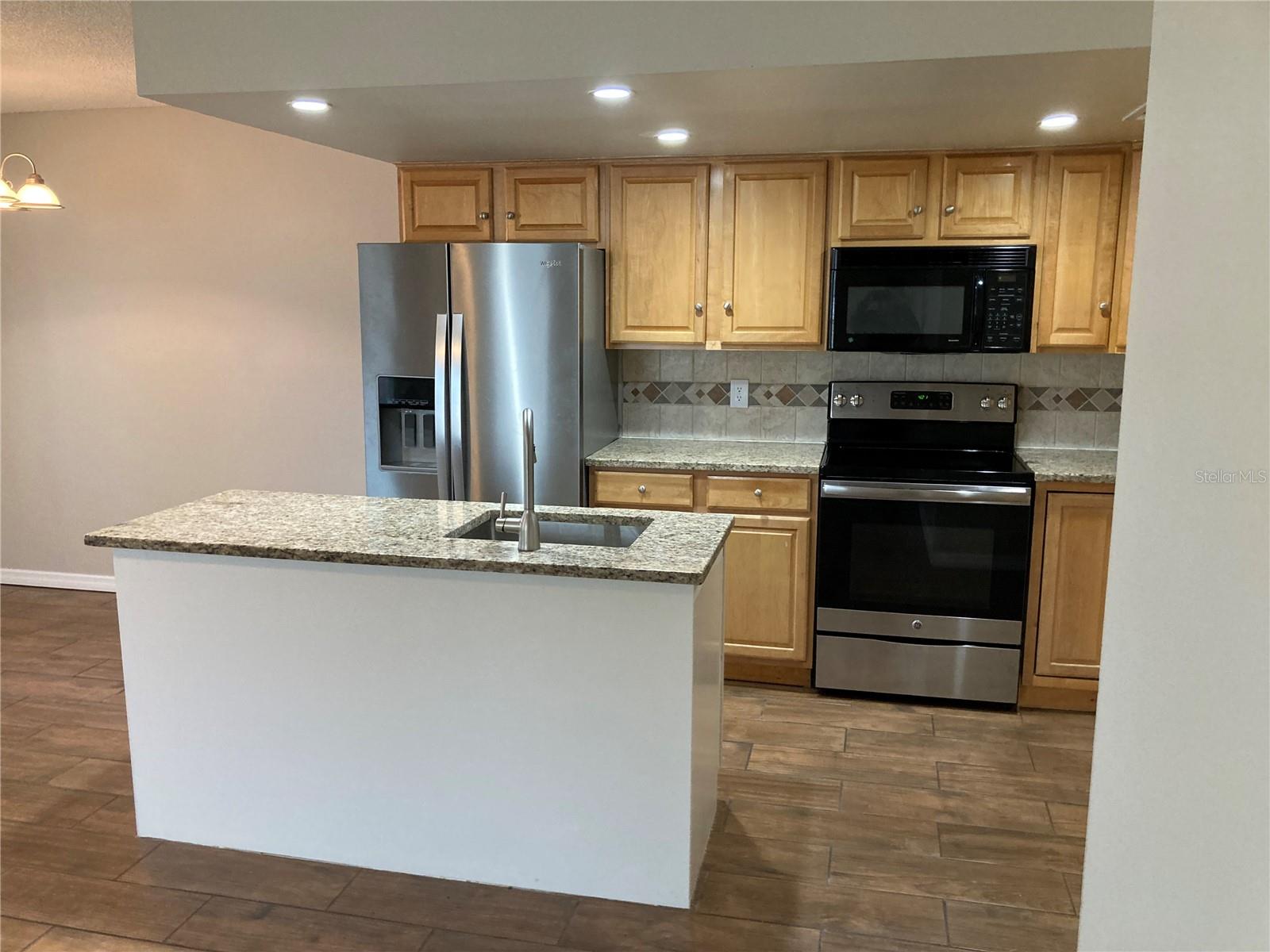 Image 6 of 17 For 7112 2nd Street N