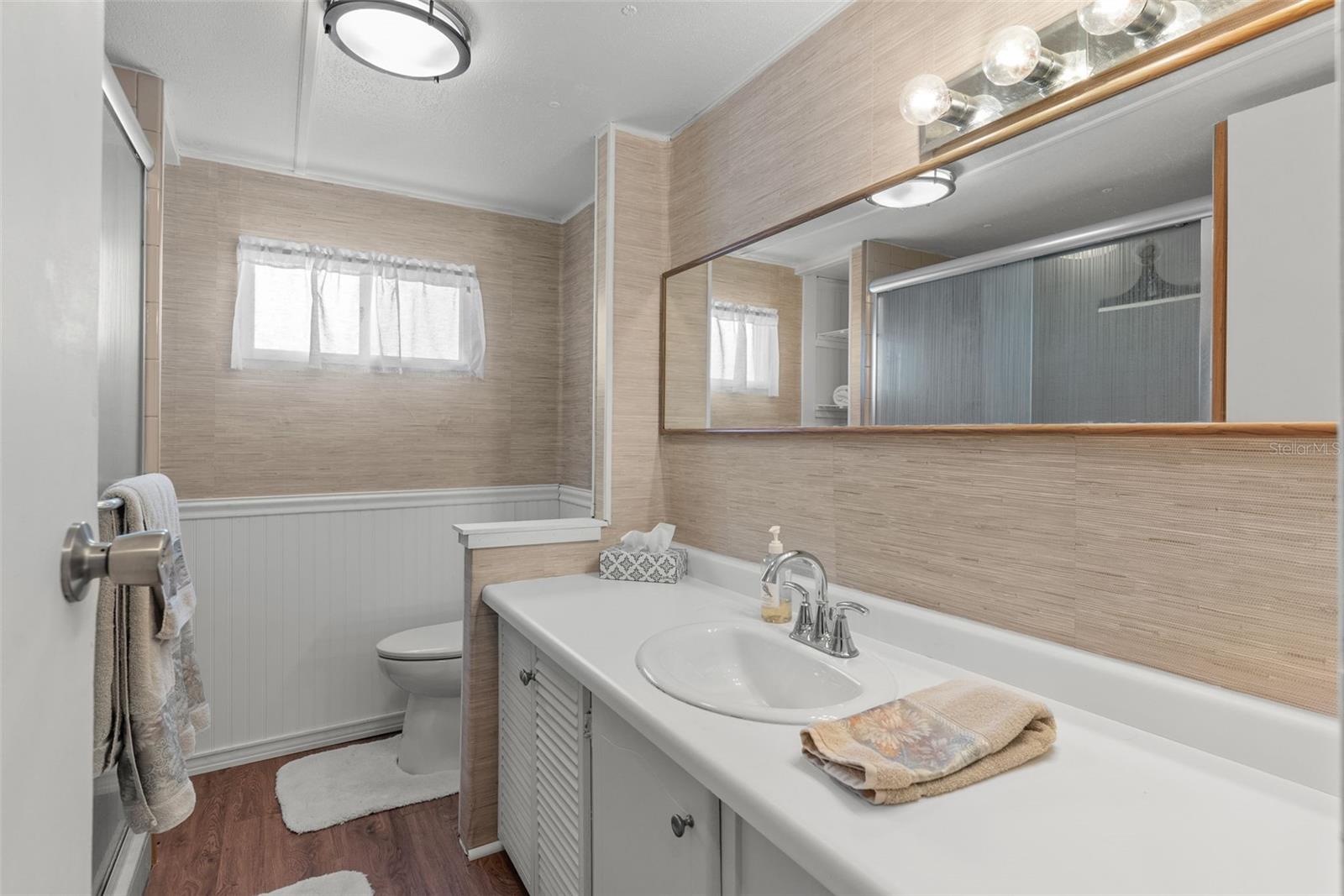 Image 12 of 35 For 12651 Seminole Boulevard 36