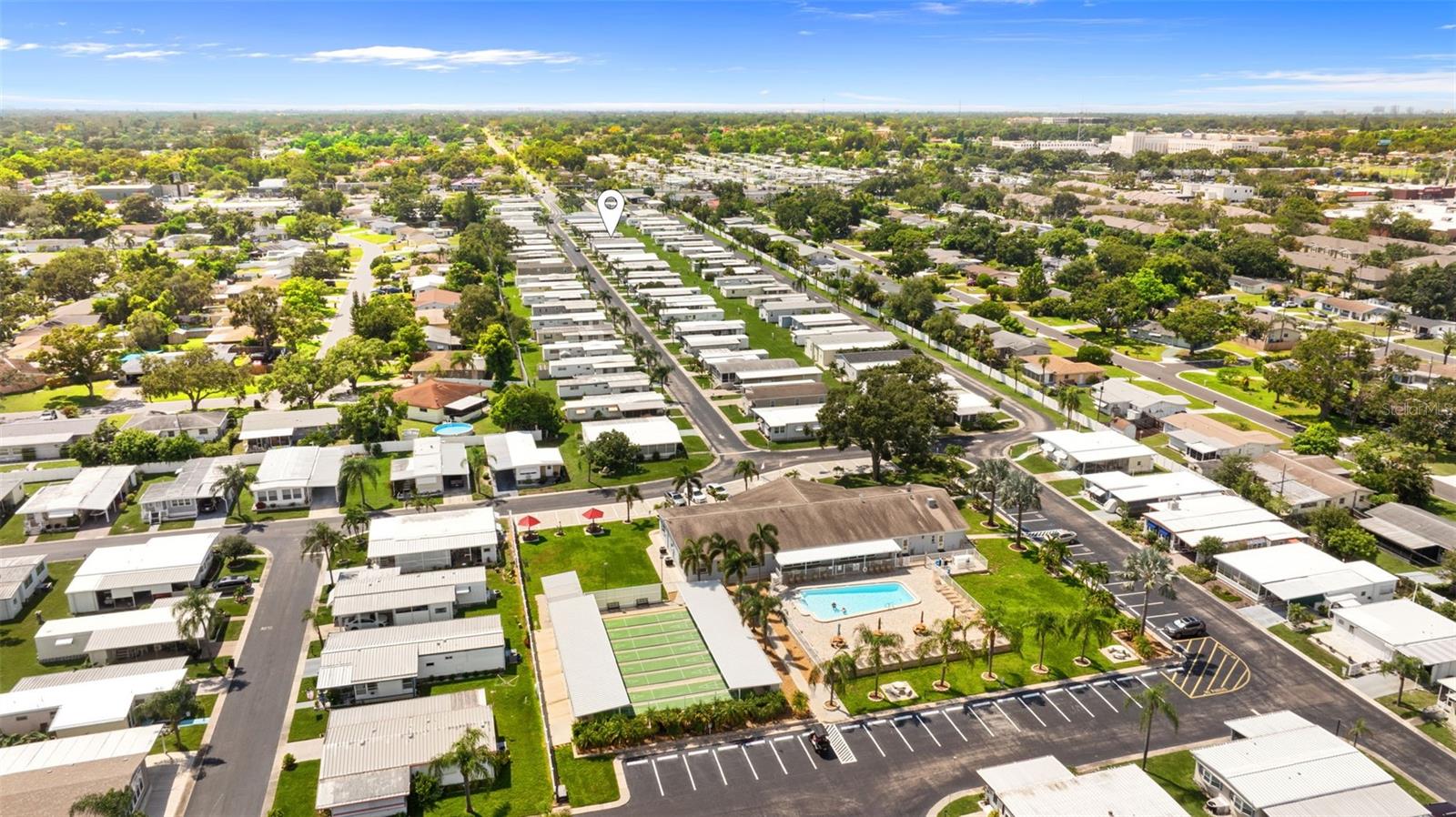 Image 31 of 35 For 12651 Seminole Boulevard 36