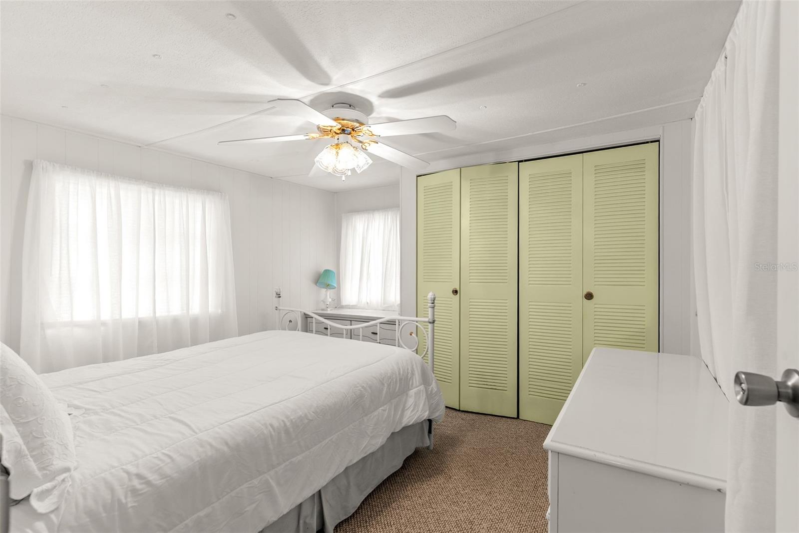 Image 9 of 35 For 12651 Seminole Boulevard 36