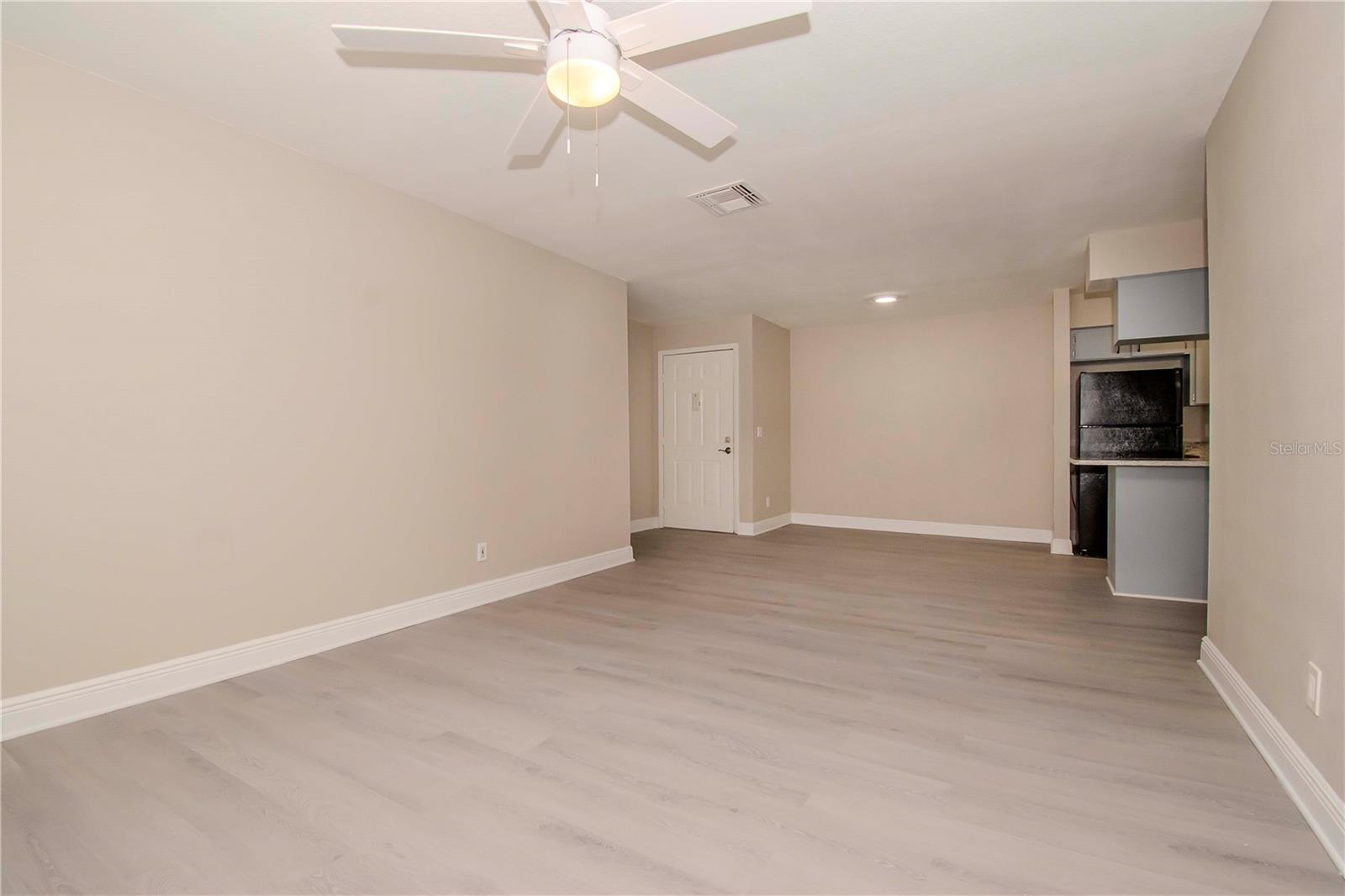 Image 16 of 32 For 562 Golden Raintree Place