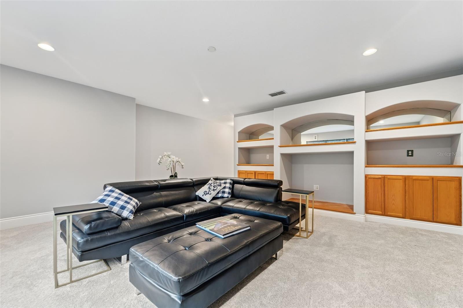 Image 39 of 47 For 27324 Fordham Drive