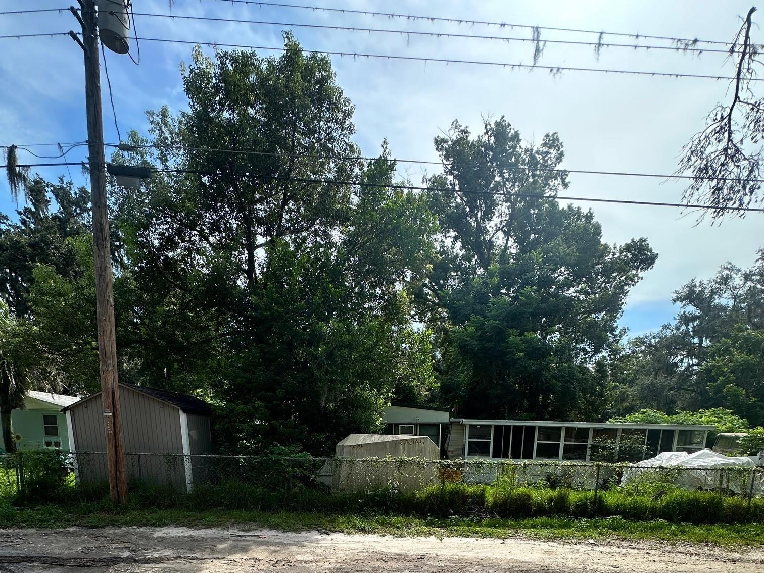 Image 3 of 4 For  Laun Place 