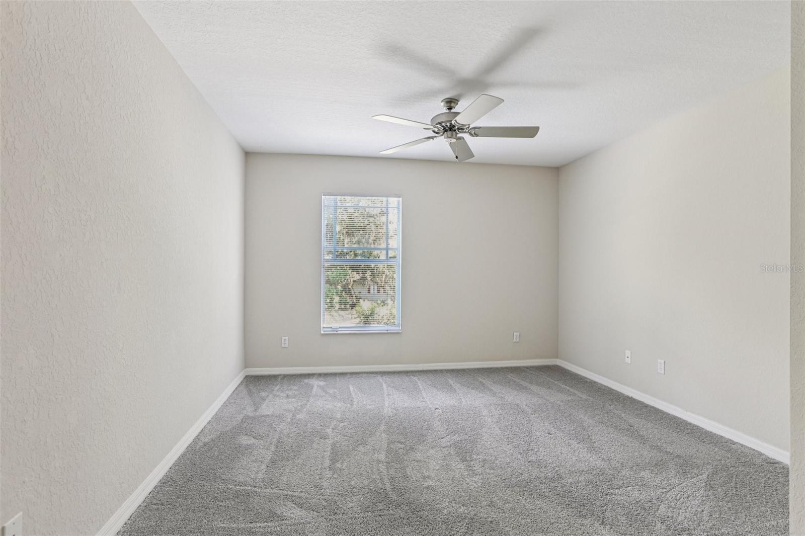Image 23 of 35 For 207 Arbor Shade Court