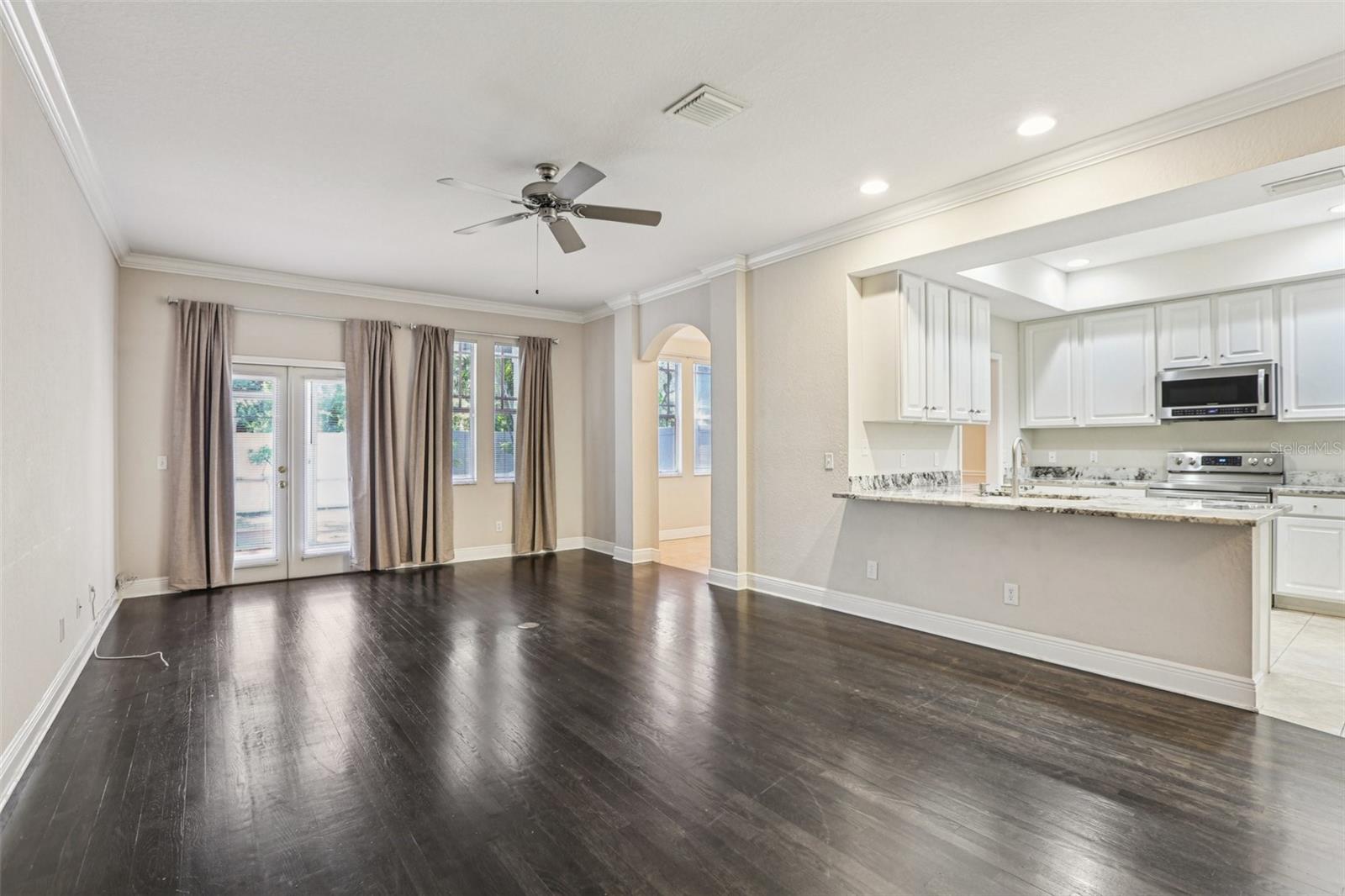 Image 3 of 35 For 207 Arbor Shade Court