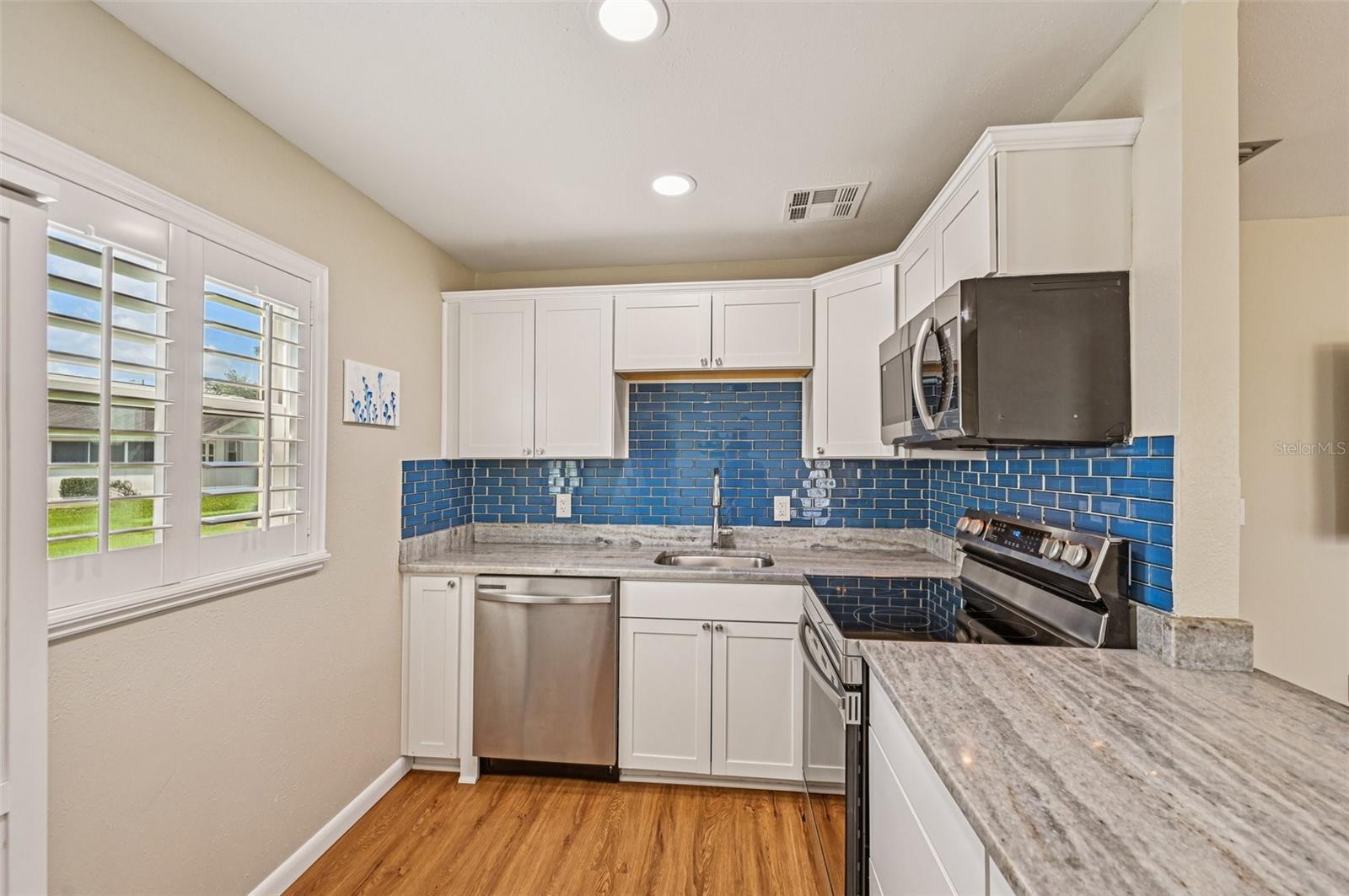 Image 12 of 63 For 301 Andover Place S 177