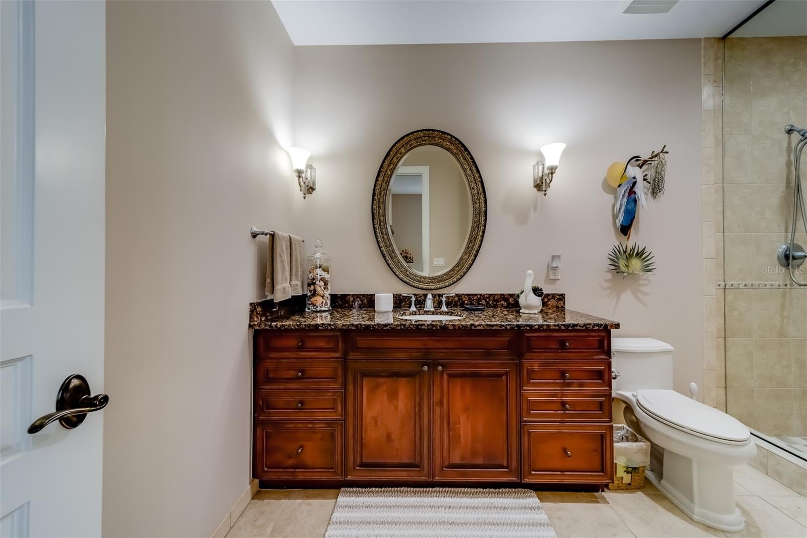 Image 15 of 81 For 202 Windward Passage 604