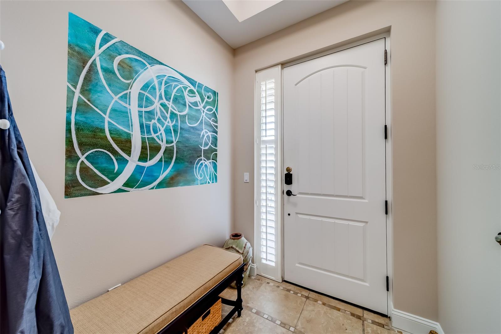 Image 2 of 81 For 202 Windward Passage 604