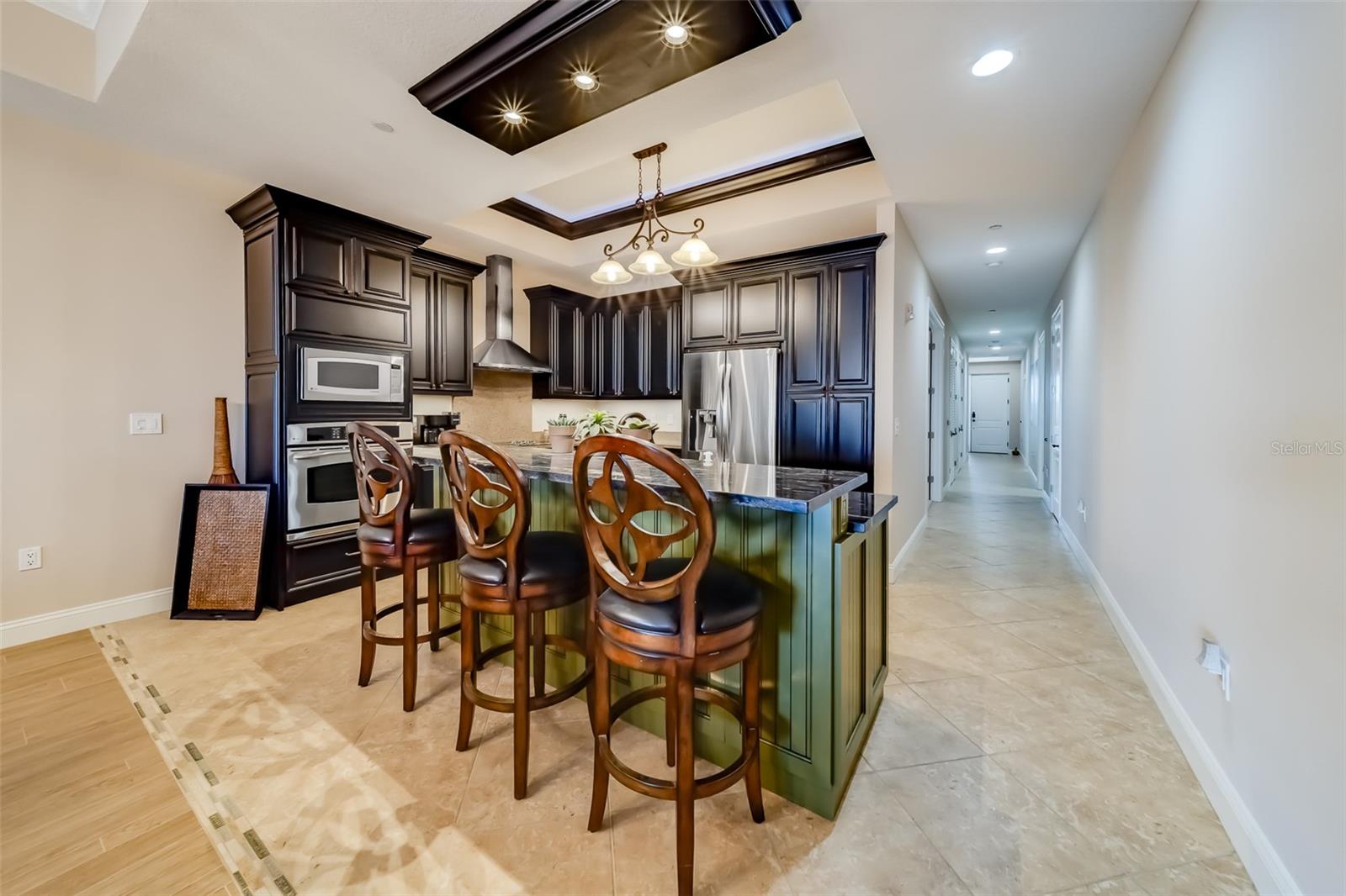 Image 27 of 81 For 202 Windward Passage 604