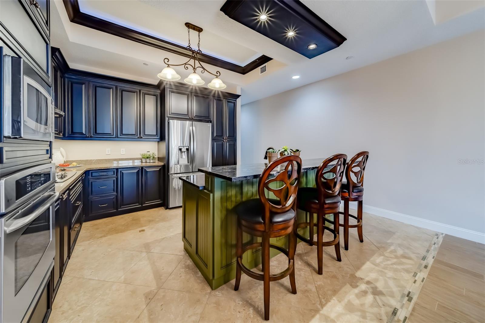 Image 29 of 81 For 202 Windward Passage 604