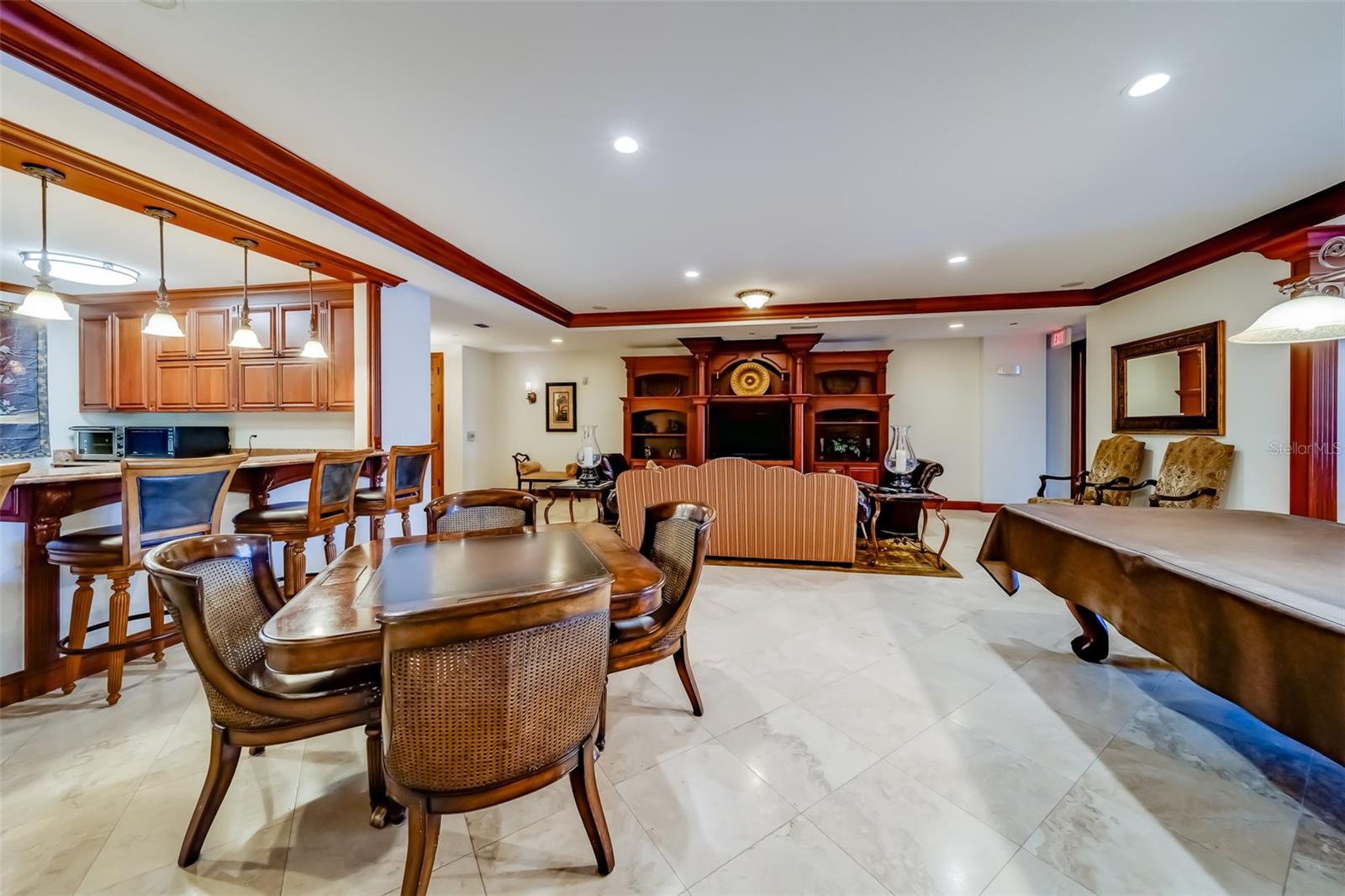 Image 62 of 81 For 202 Windward Passage 604