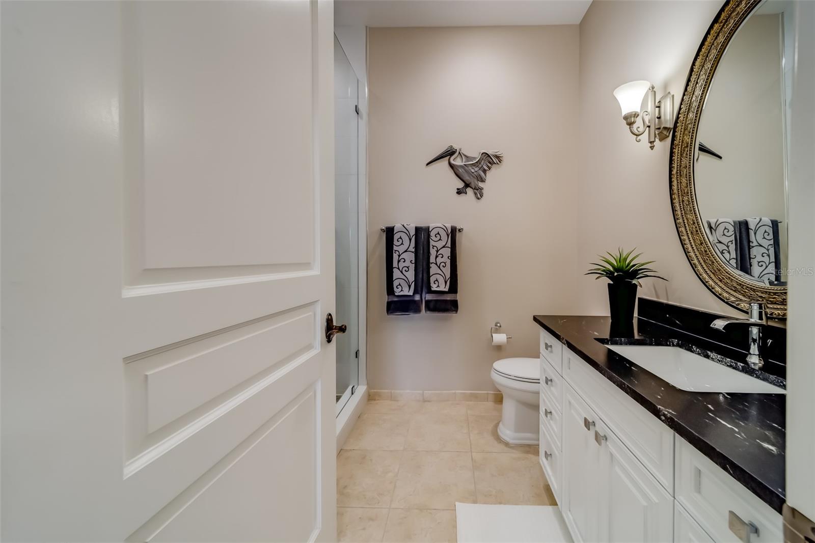 Image 8 of 81 For 202 Windward Passage 604