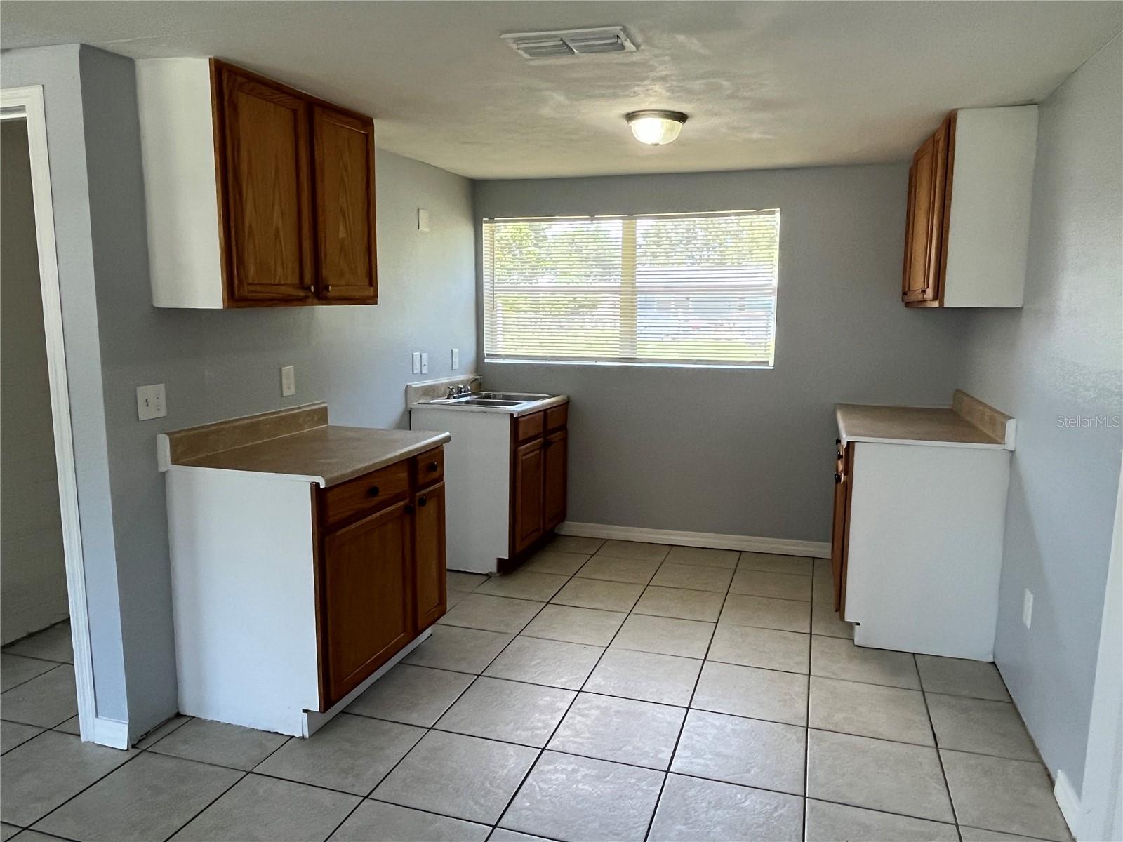 Image 3 of 11 For 328 Avenue B