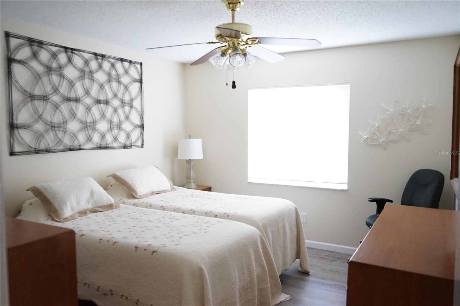Image 13 of 39 For 2248 Greenwich Drive 64
