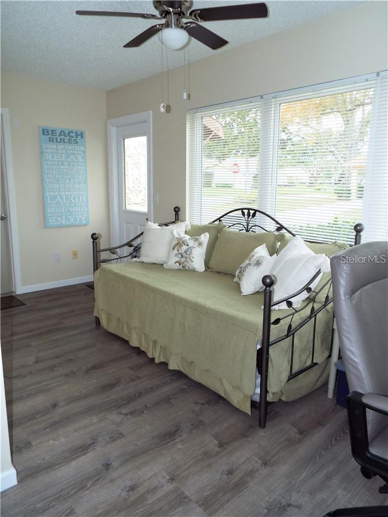 Image 16 of 39 For 2248 Greenwich Drive 64