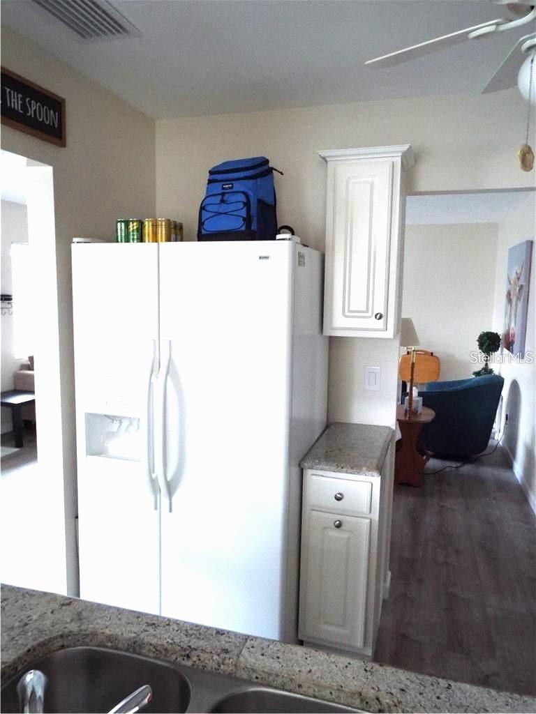 Image 9 of 39 For 2248 Greenwich Drive 64