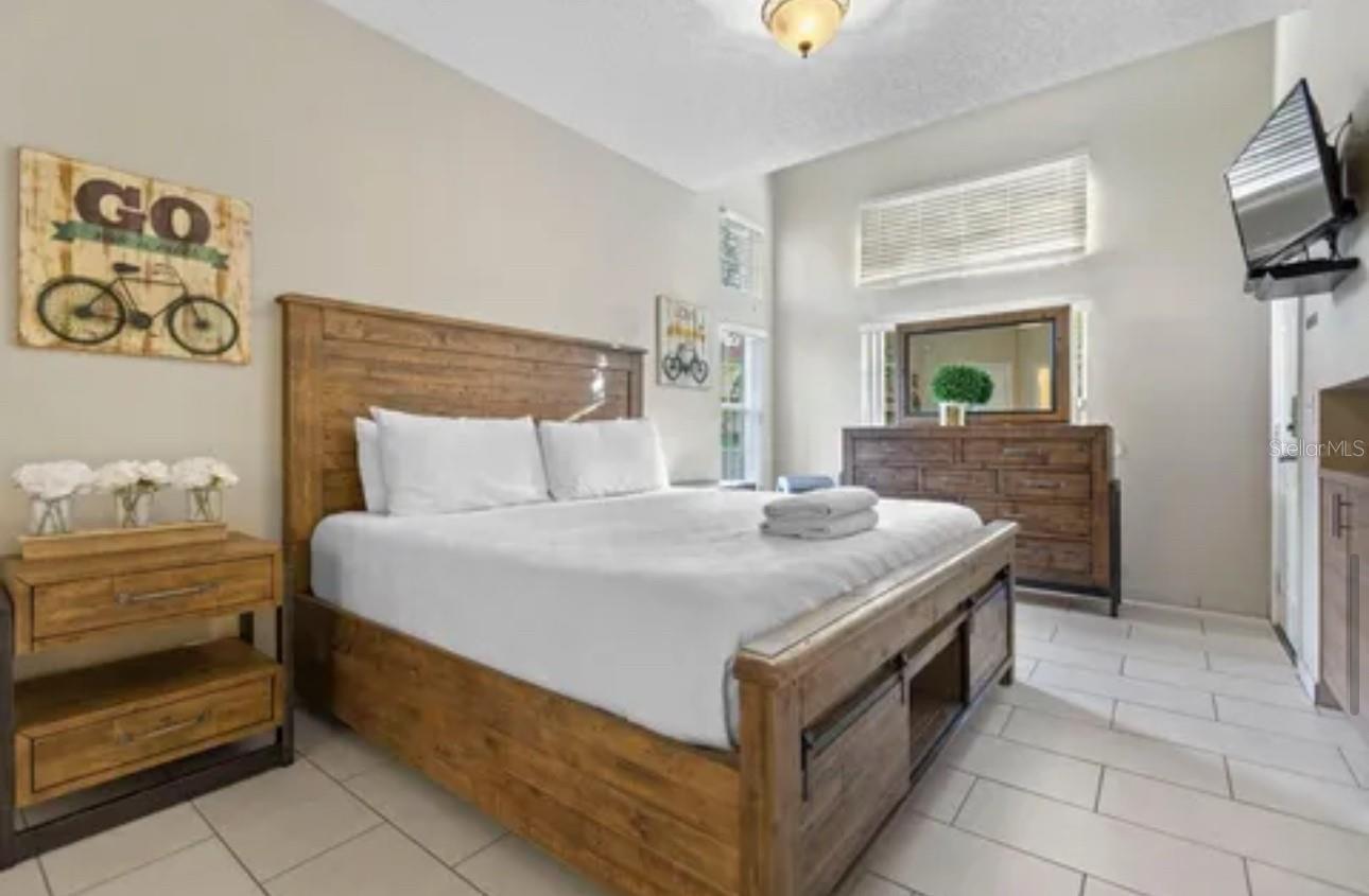 Image 12 of 32 For 8416 Blue Lagoon Drive