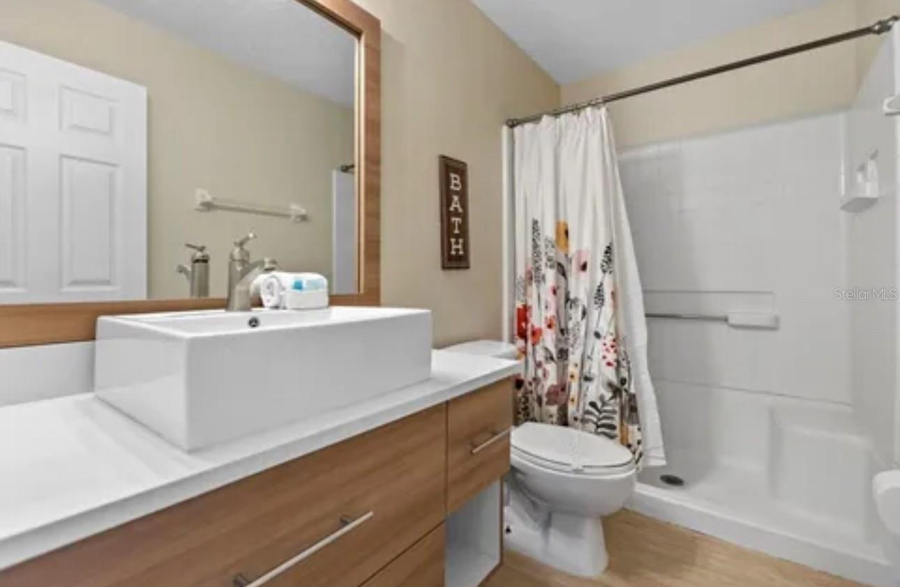 Image 21 of 32 For 8416 Blue Lagoon Drive