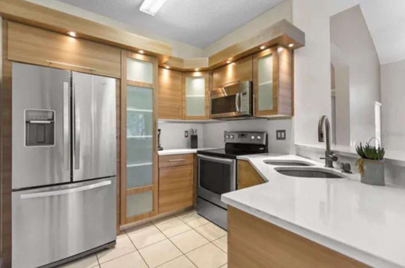 Image 8 of 32 For 8416 Blue Lagoon Drive