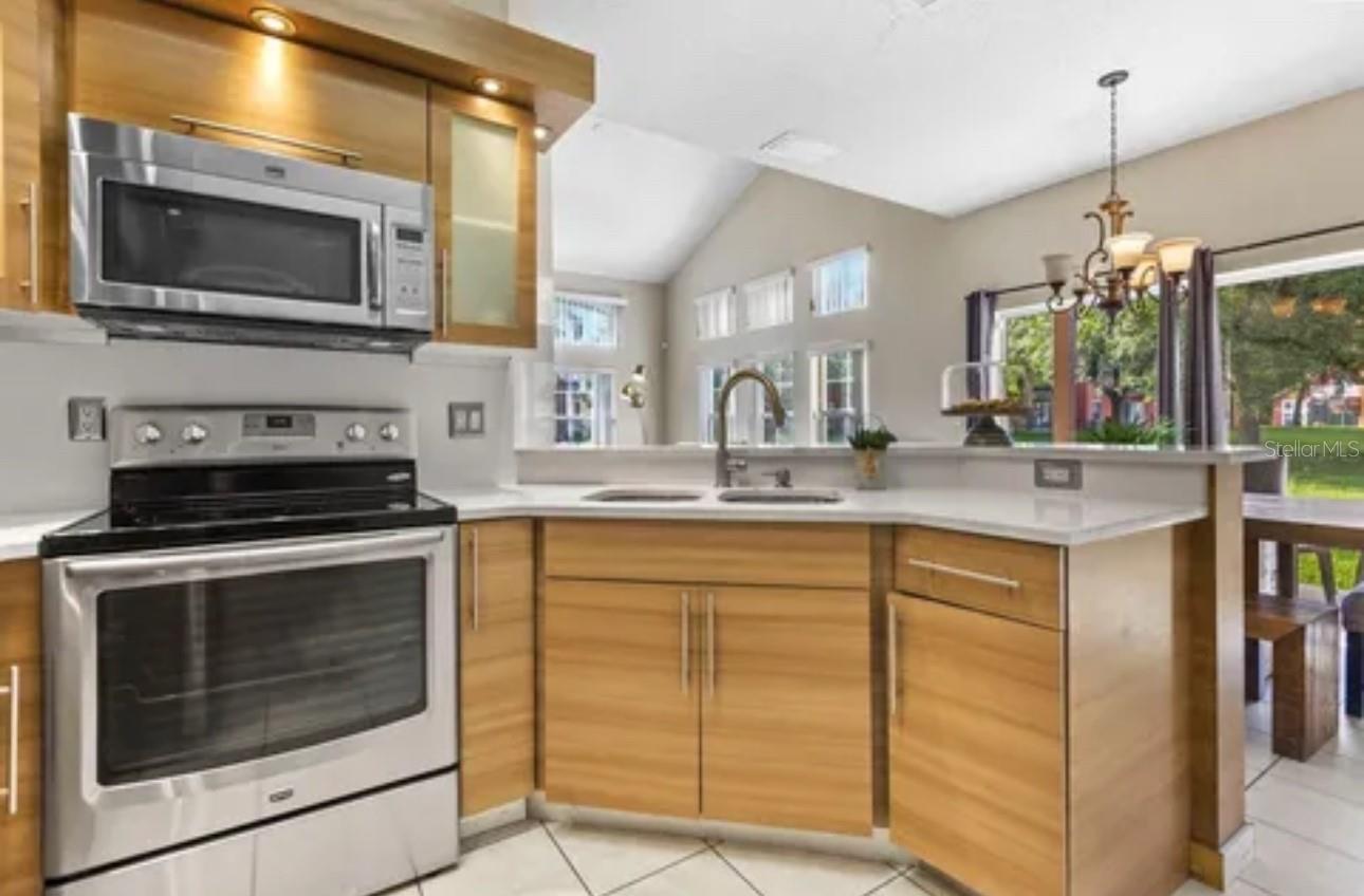 Image 9 of 32 For 8416 Blue Lagoon Drive