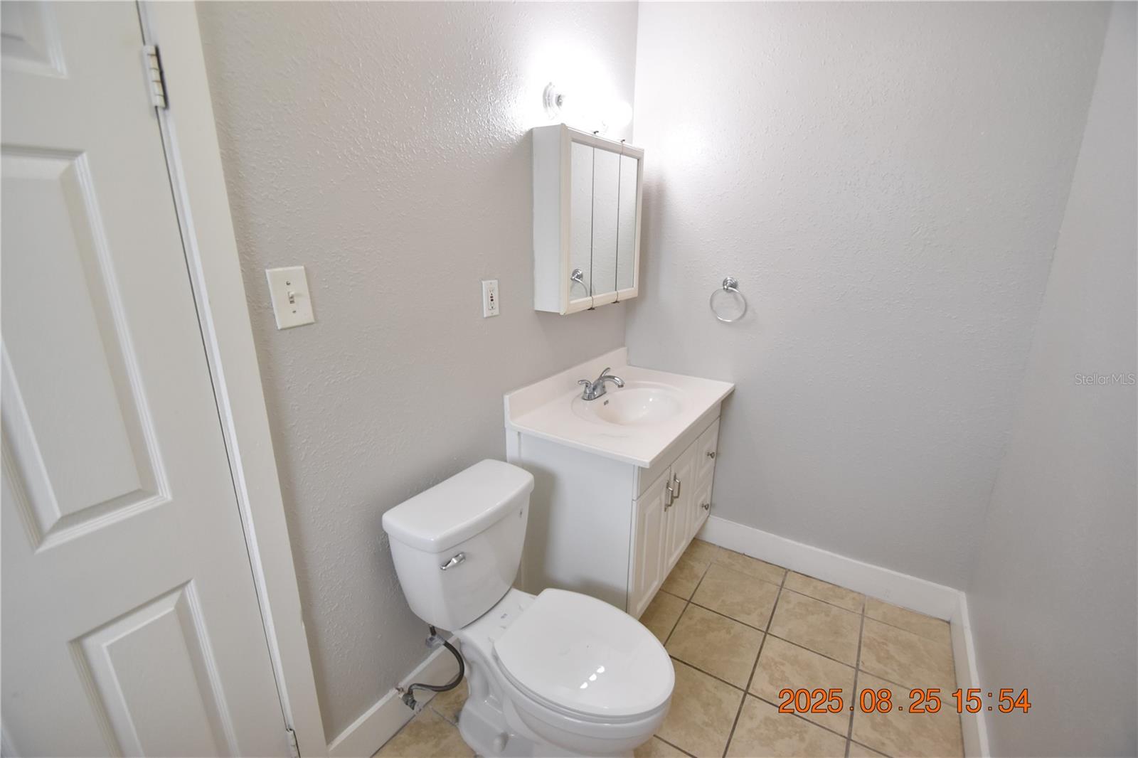Image 21 of 31 For 205 Haya Street