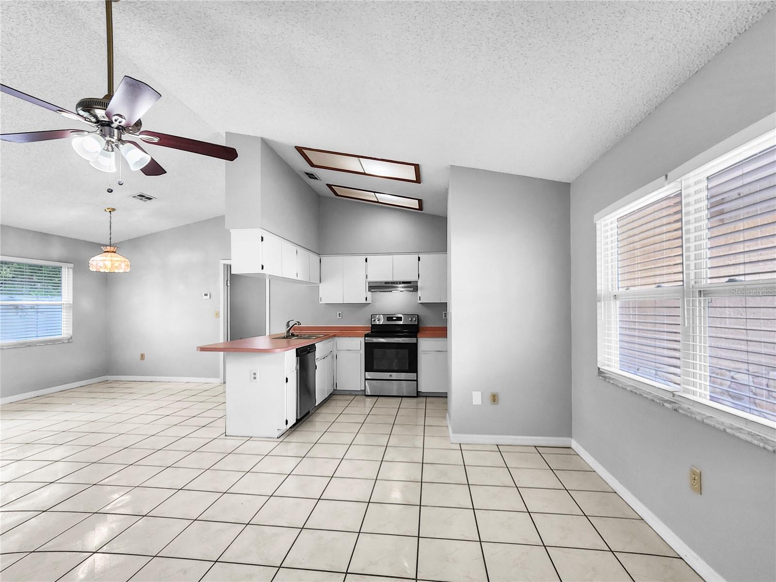 Image 5 of 16 For 4056 Tomahawk Avenue