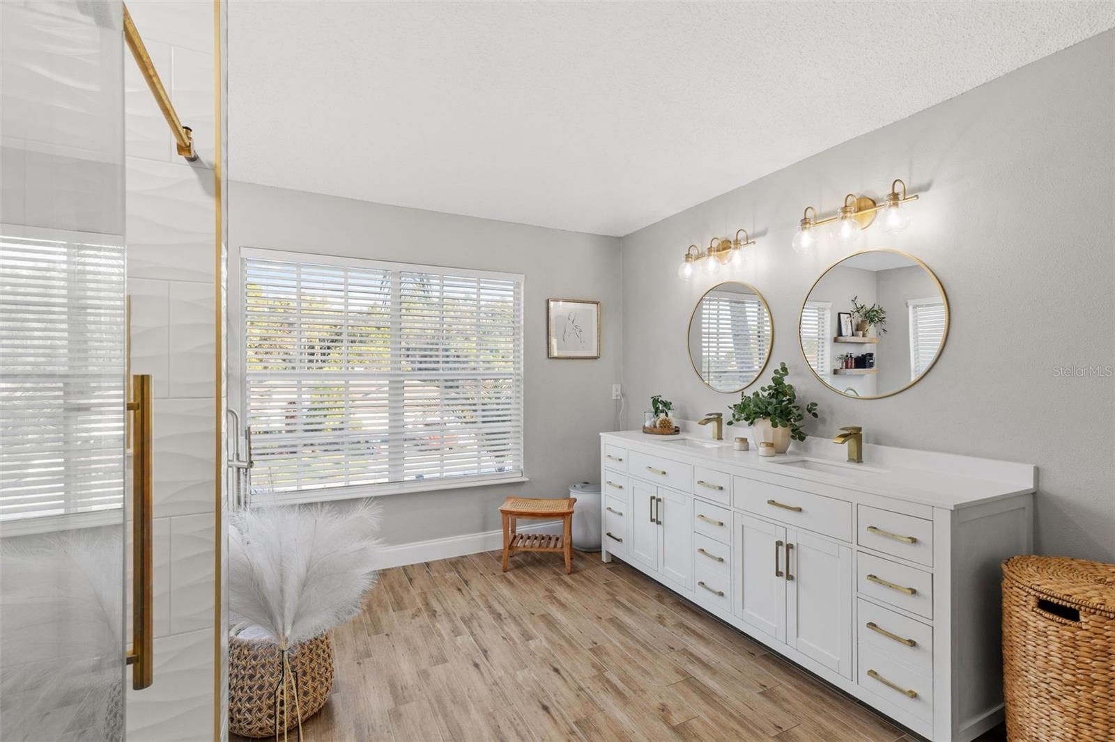 Image 31 of 70 For 27045 Sea Breeze Way