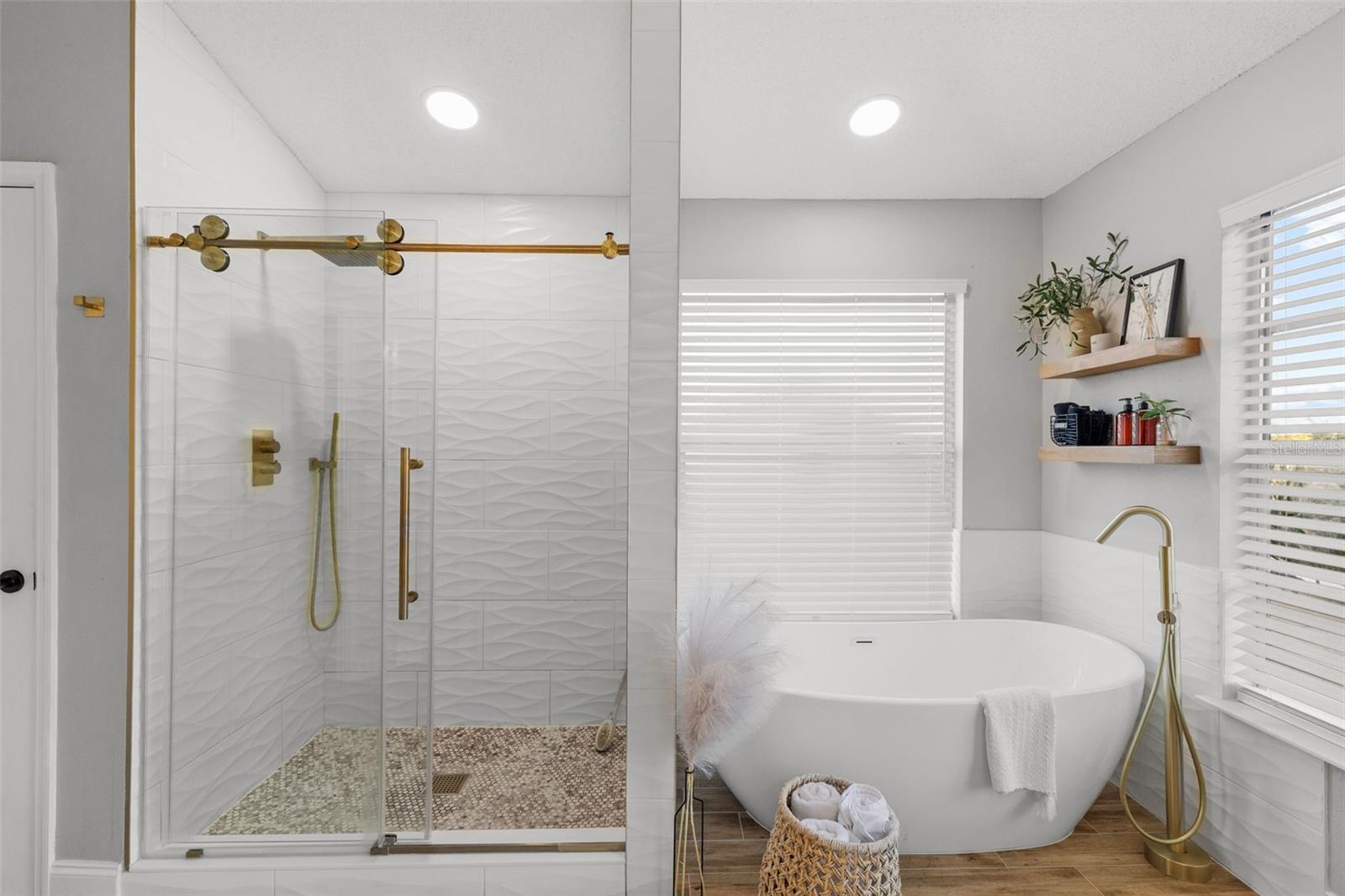 Image 33 of 70 For 27045 Sea Breeze Way
