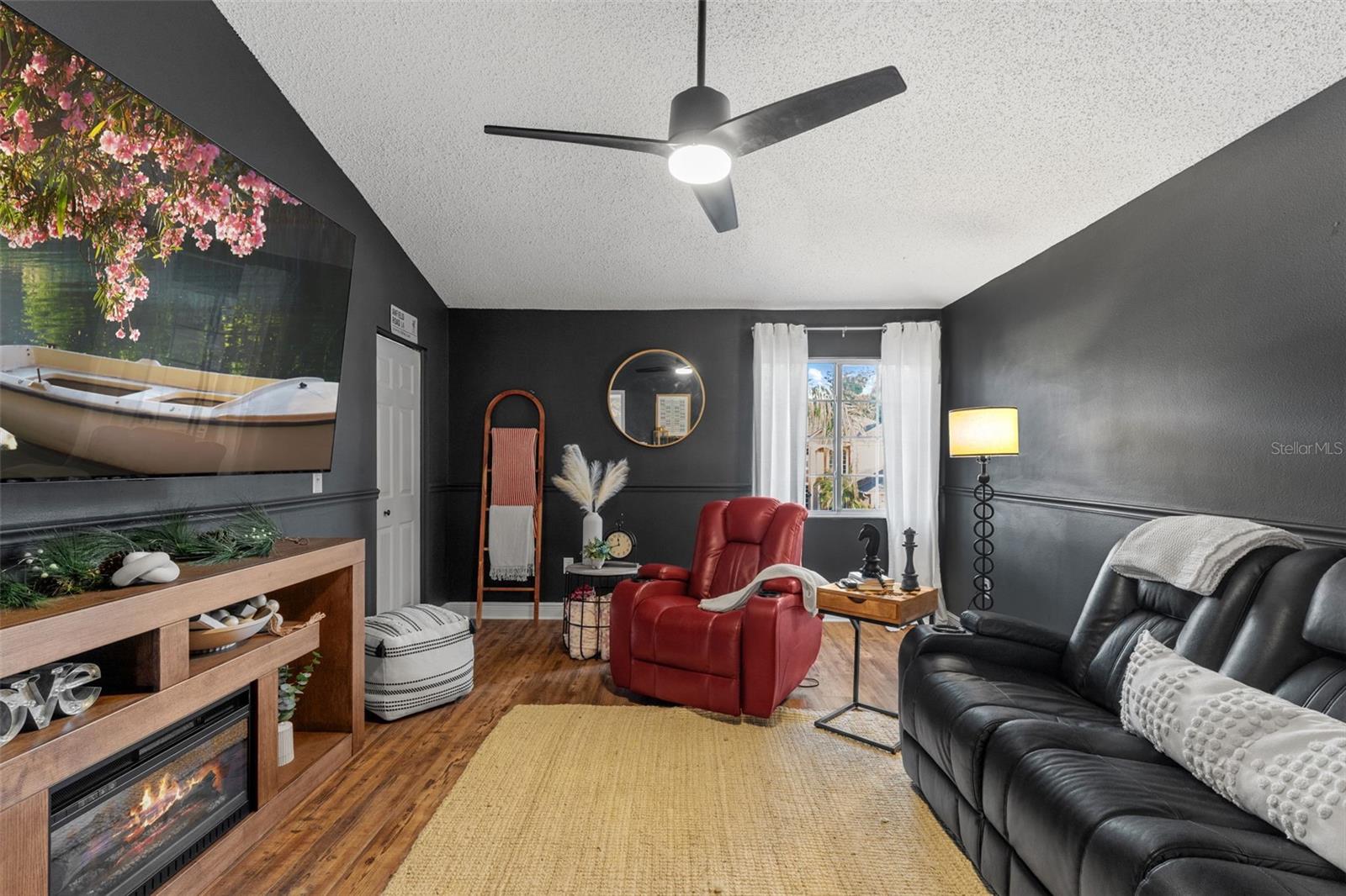 Image 42 of 70 For 27045 Sea Breeze Way