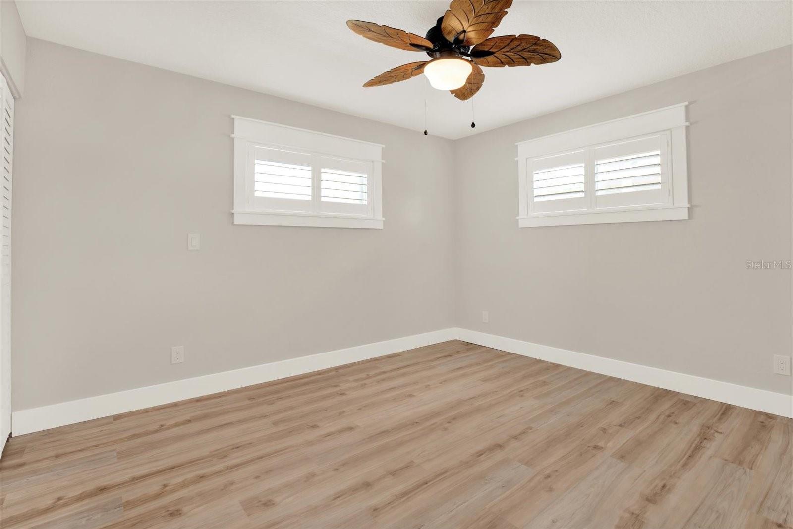 Image 20 of 32 For 5648 Bayview Drive