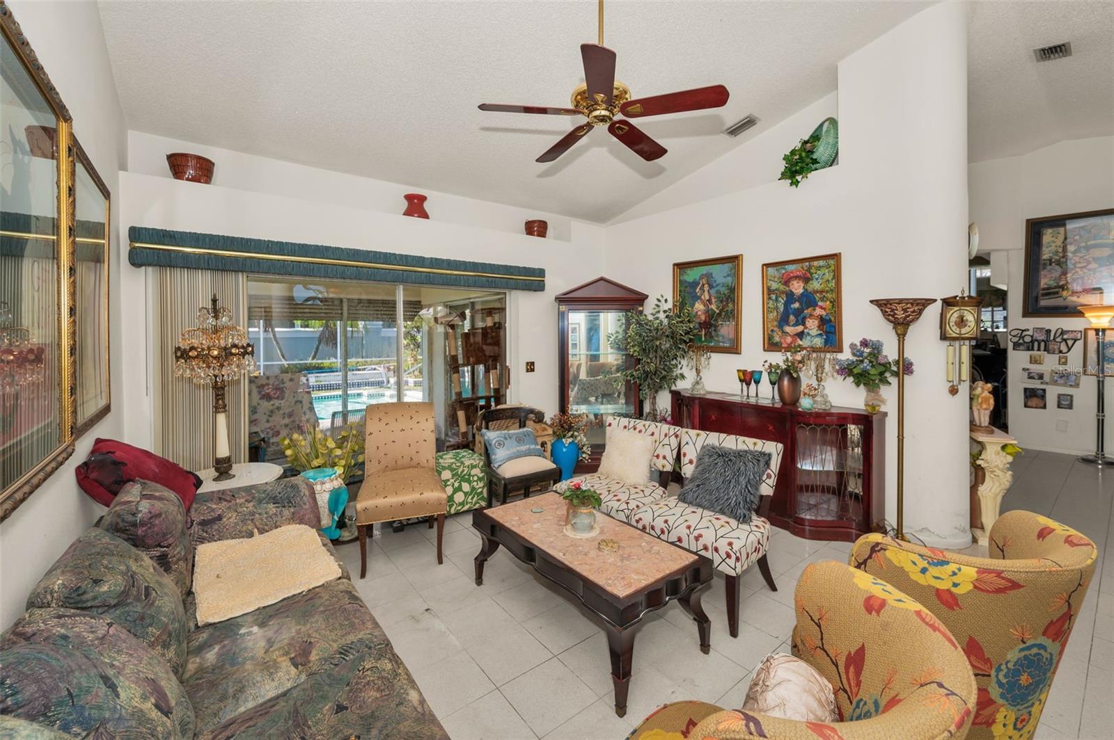 Image 9 of 32 For 1828 Eagle Trace Boulevard