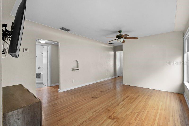 Image 6 of 33 For 820 22nd Avenue N
