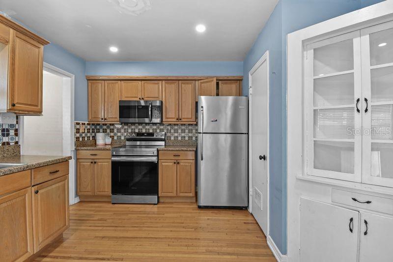 Image 9 of 33 For 820 22nd Avenue N