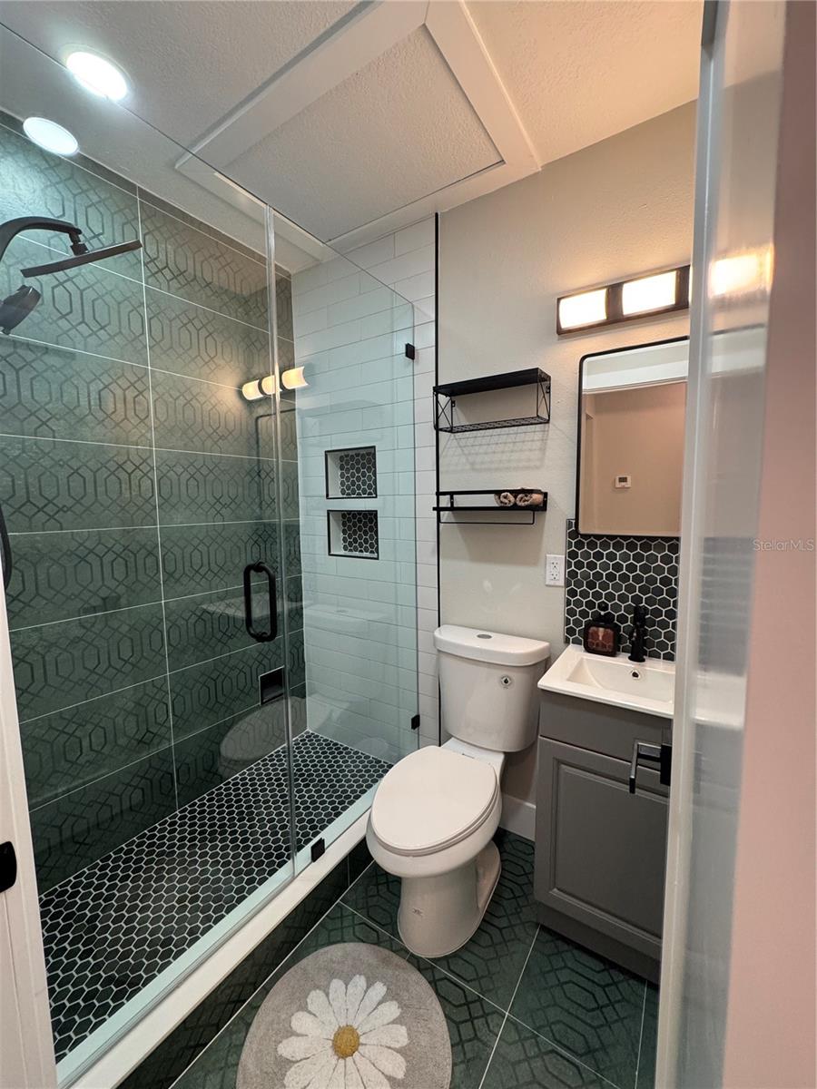 Image 17 of 44 For 319 20th Avenue S