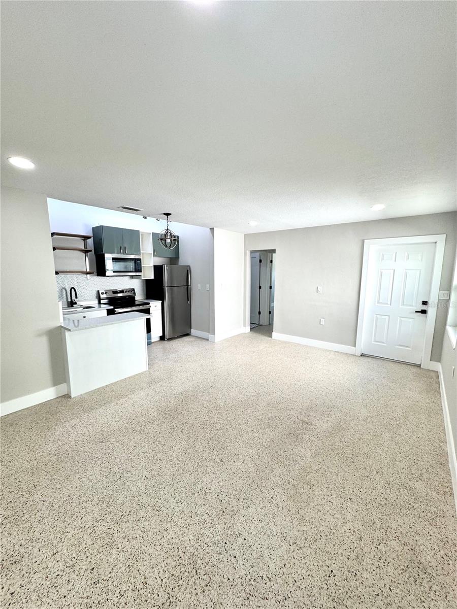 Image 33 of 44 For 319 20th Avenue S