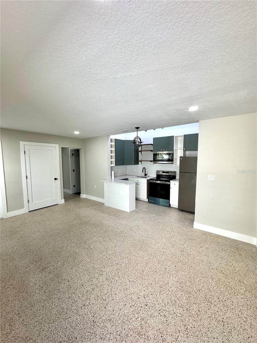Image 34 of 44 For 319 20th Avenue S