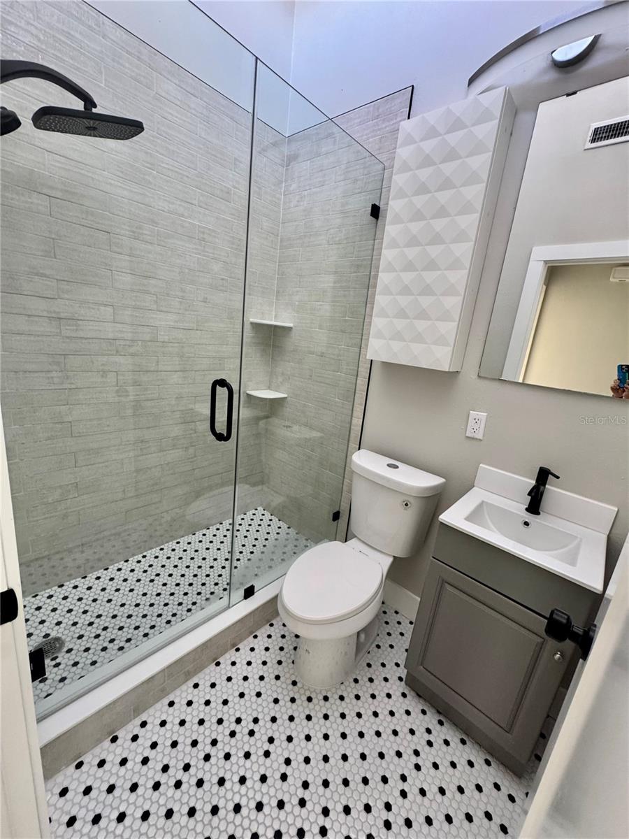 Image 39 of 44 For 319 20th Avenue S
