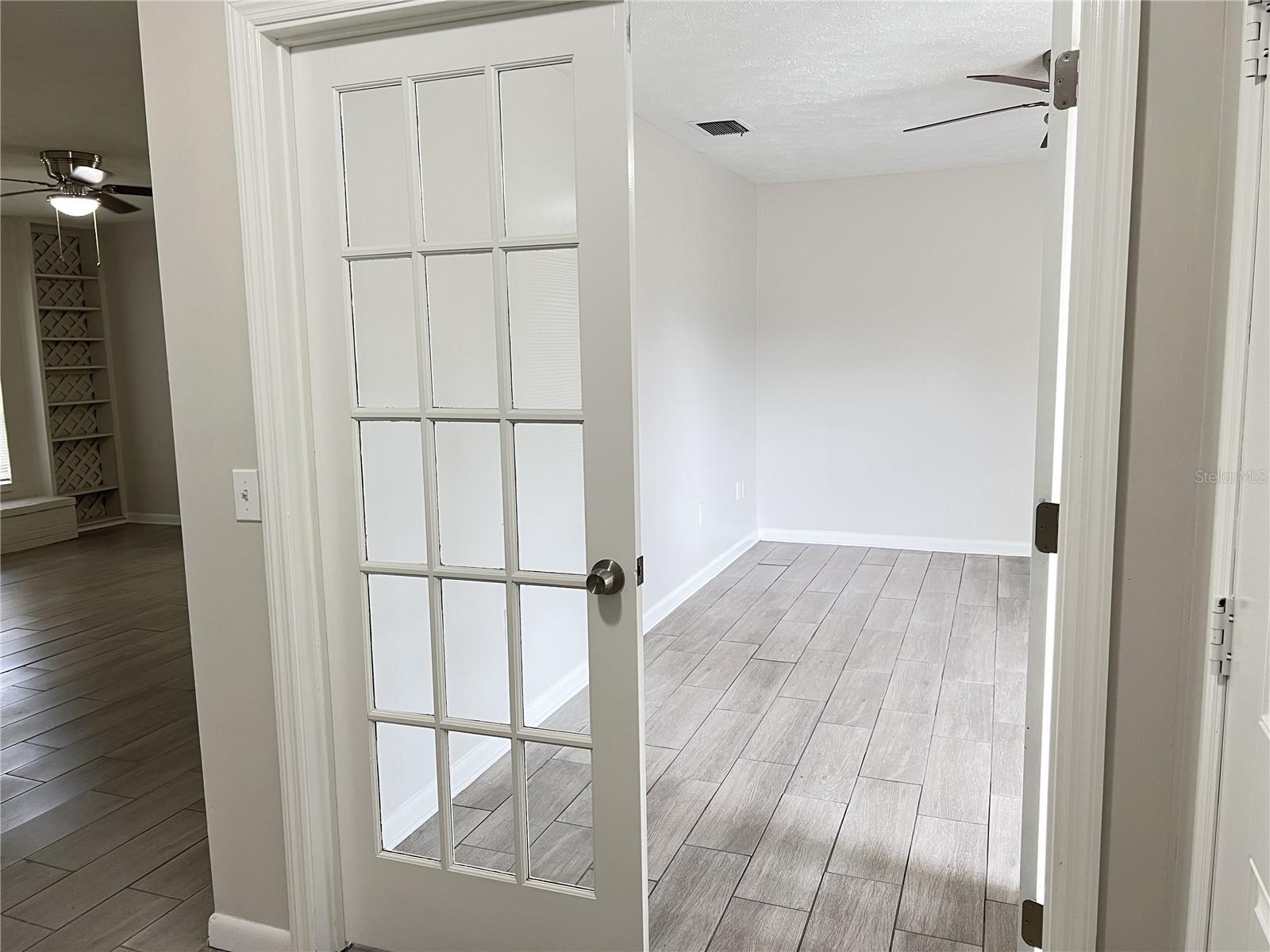 Image 10 of 40 For 611 Princeton Street
