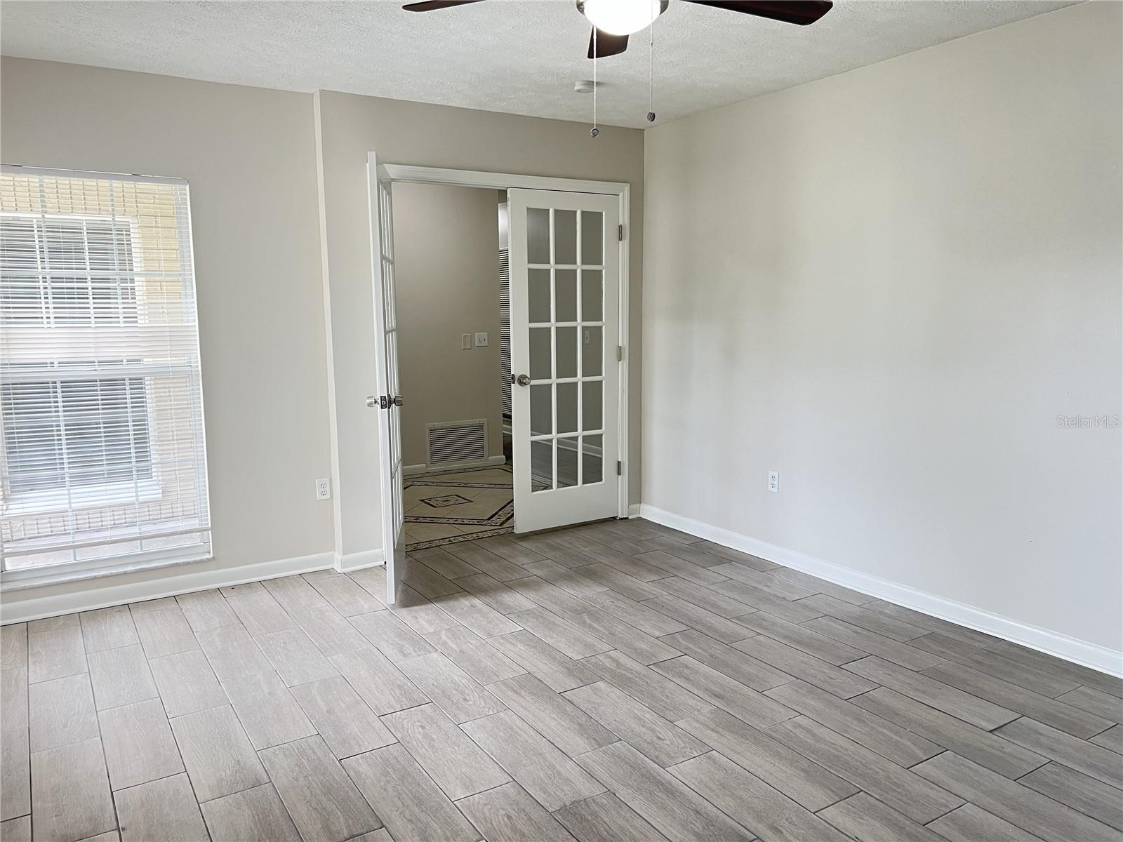Image 13 of 40 For 611 Princeton Street