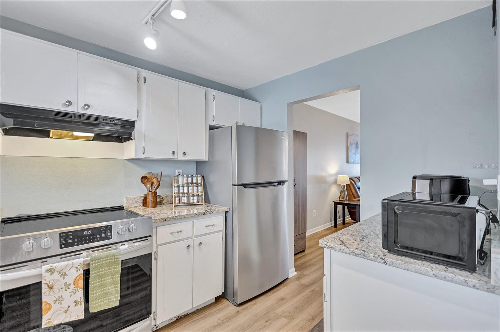 Image 3 of 29 For 3125 36th Street N 208