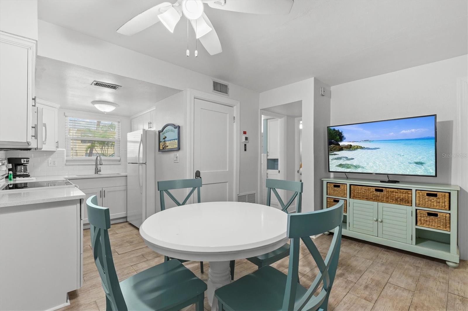 Image 12 of 48 For 12960 Gulf Boulevard 214