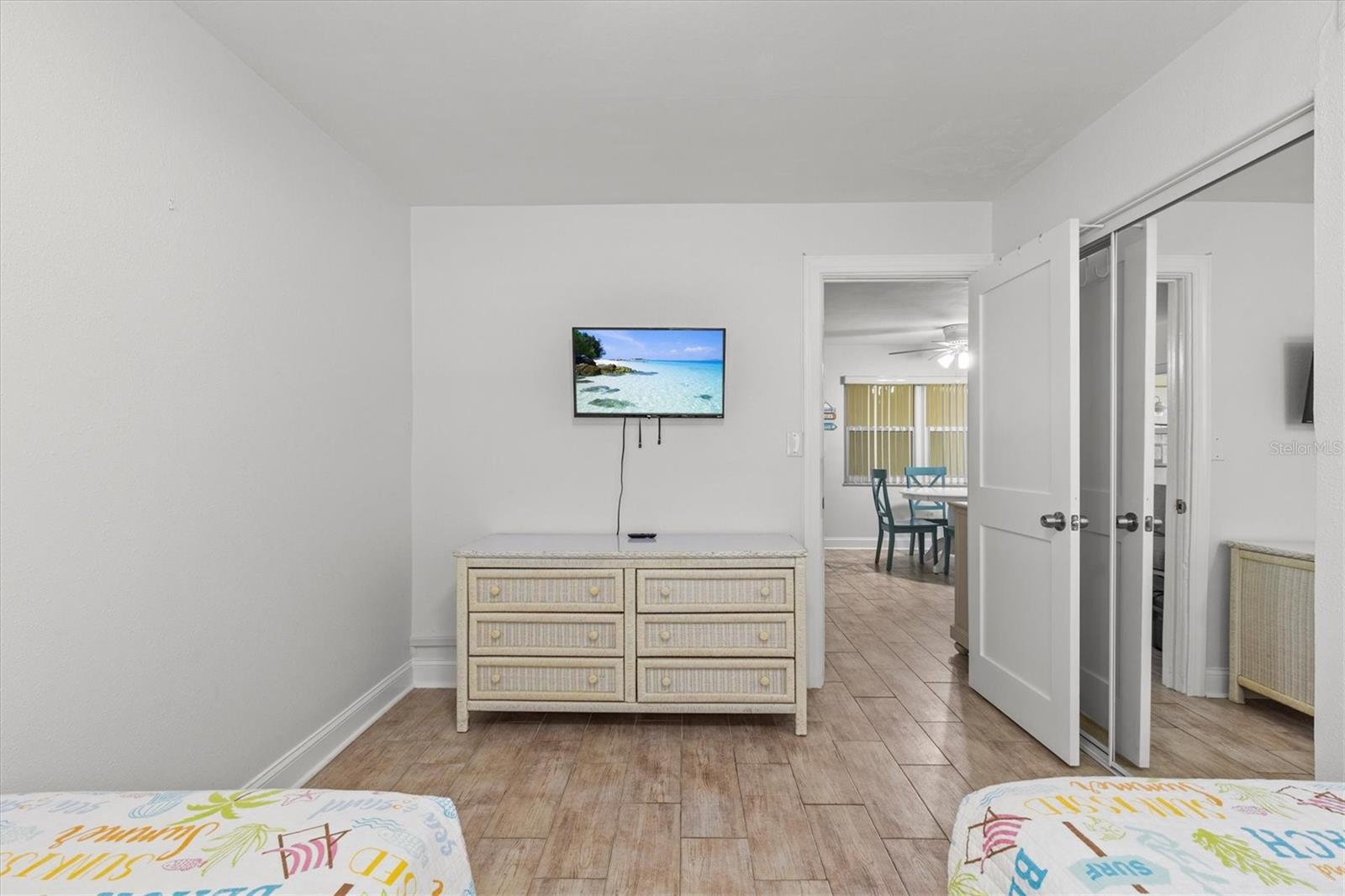 Image 24 of 48 For 12960 Gulf Boulevard 214