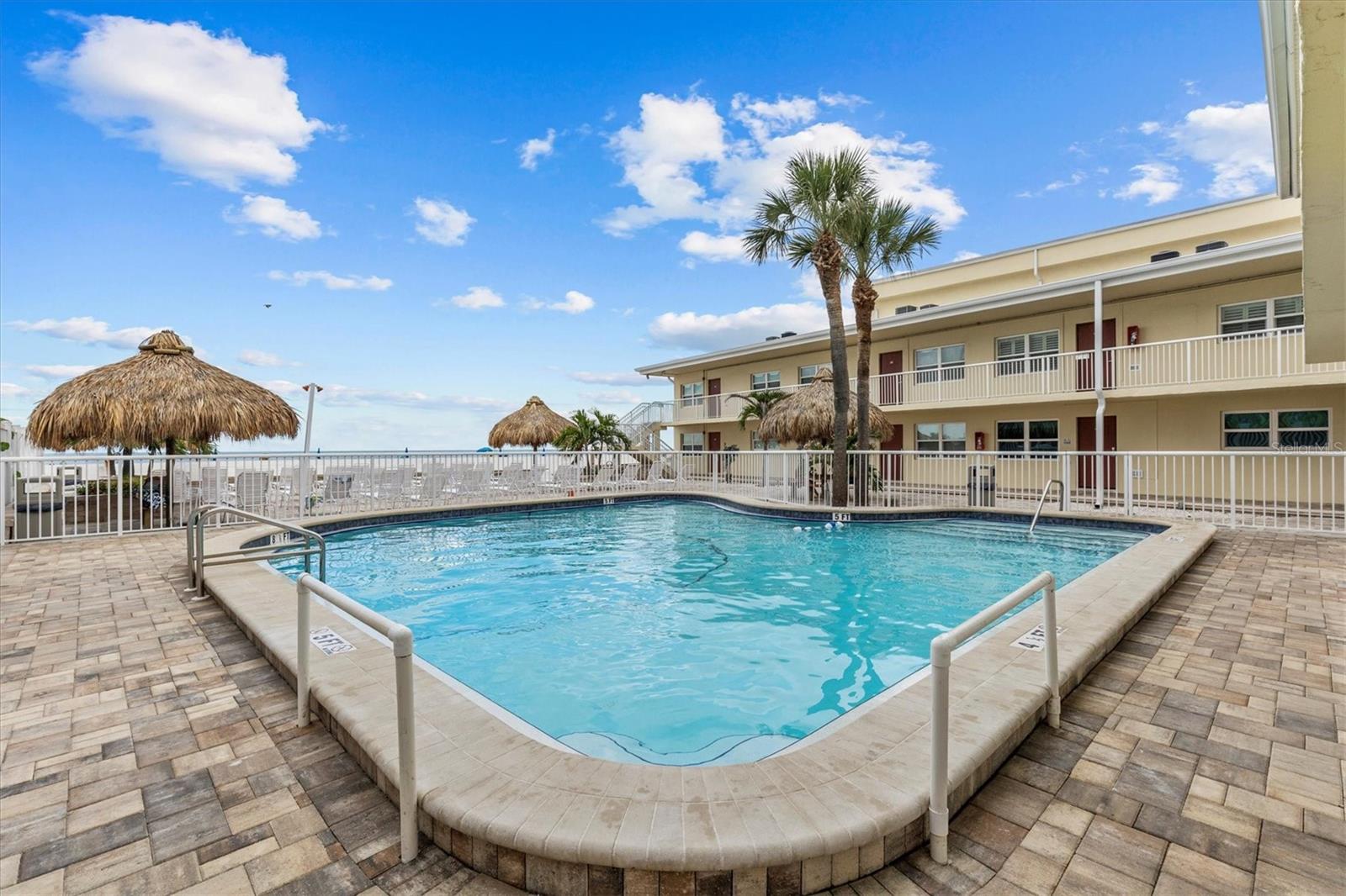 Image 27 of 48 For 12960 Gulf Boulevard 214