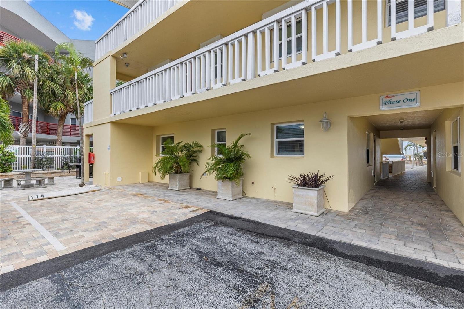 Image 36 of 48 For 12960 Gulf Boulevard 214
