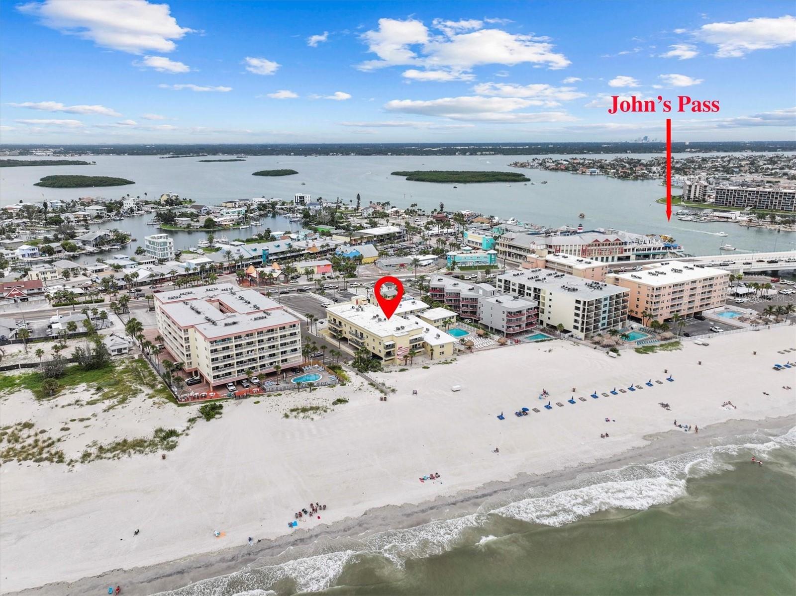 Image 42 of 48 For 12960 Gulf Boulevard 214