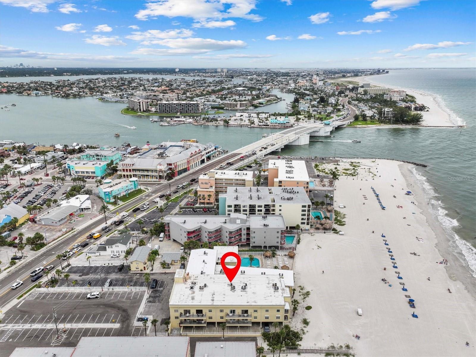 Image 46 of 48 For 12960 Gulf Boulevard 214