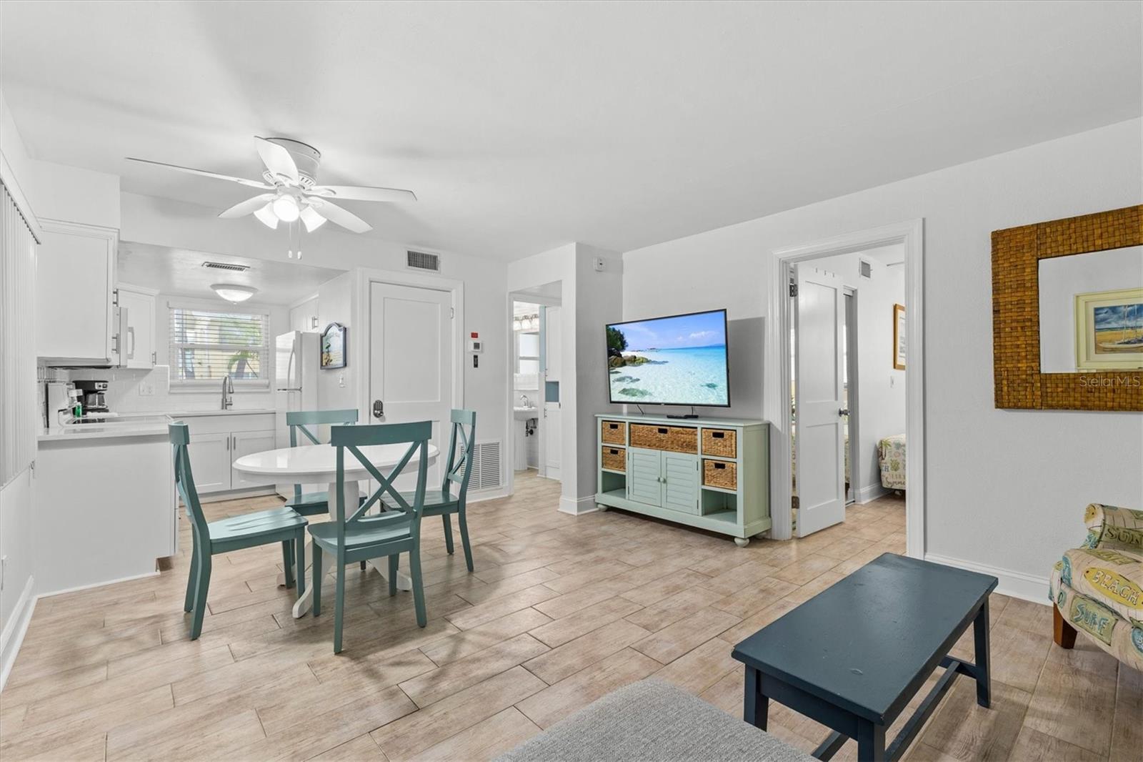 Image 7 of 48 For 12960 Gulf Boulevard 214