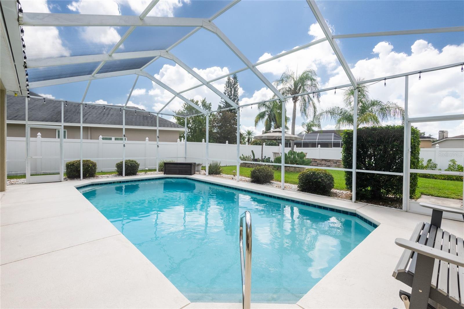 Image 22 of 48 For 715 Jessanda Circle