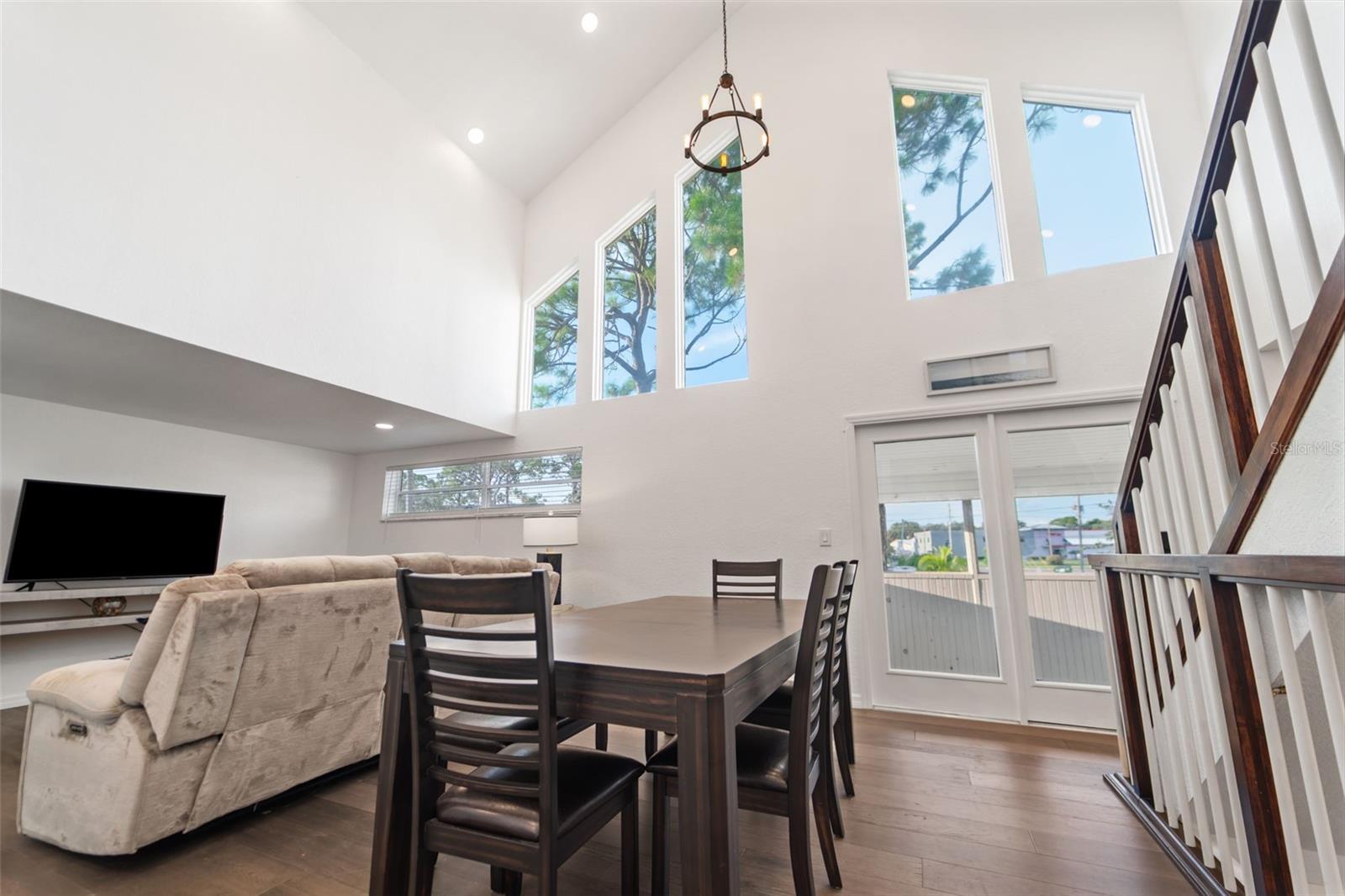 Image 3 of 83 For 13854 77th Avenue