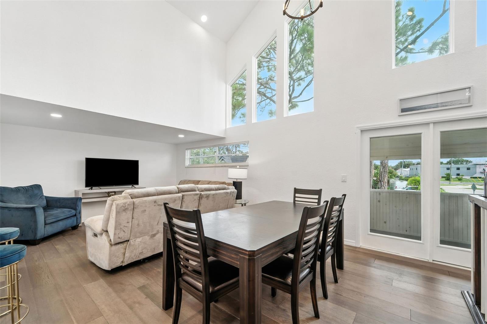 Image 4 of 83 For 13854 77th Avenue